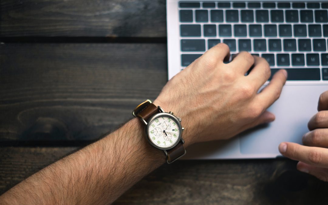 Should I charge by the hour or by the project?